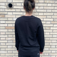 Lade das Bild in den Galerie-Viewer, Sweater Schwarz (Unisex) 2024