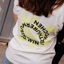 Lade das Bild in den Galerie-Viewer, T-Shirt Grün auf Weiss 2025
